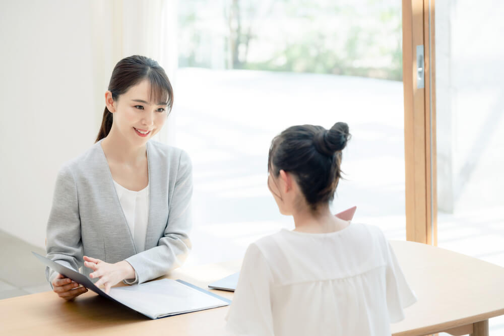 女性に営業する人